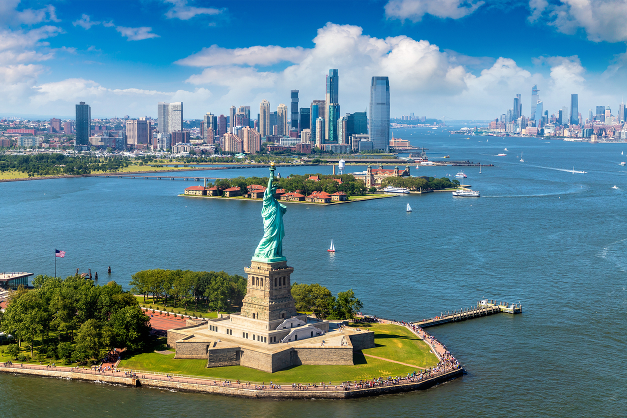5 Reasons Why Taking a Bus from NYC to DC is the Best Decision
